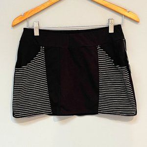 Sakkara Black Mini Skirt Made in the USA Size Medium NWT